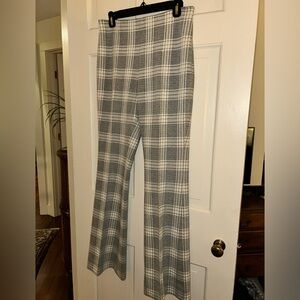 Akris Punto Gray and White Plaid Flare Pants